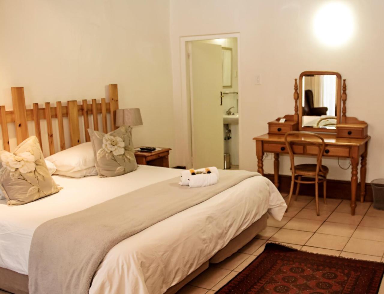 Matoppo Inn Beaufort West Exterior foto